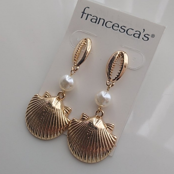 🌹 6/$30 or 4/$25 Francesca's Earrings - Picture 2 of 3